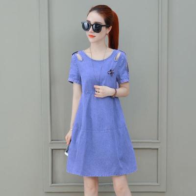 ĐẦM JEAN SUÔNG CUTOUT VAI ĐÍNH CON ONG - NJ957